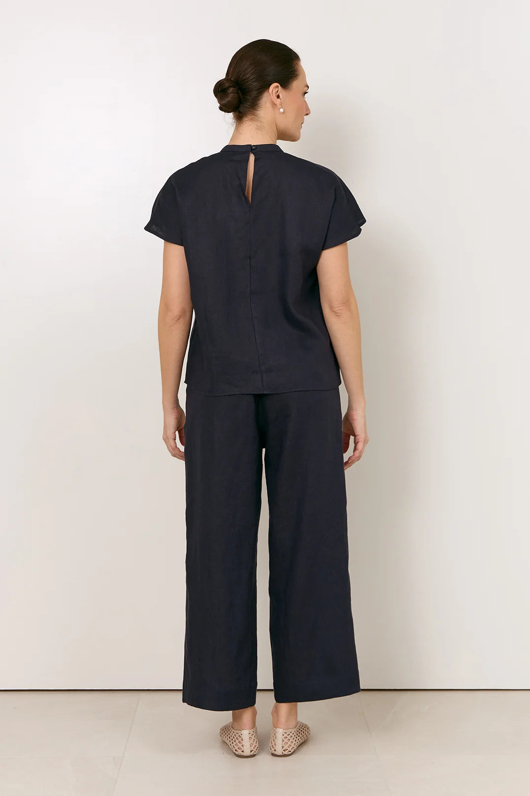 adorne - Alice Dolman Short Sleeve Linen Top