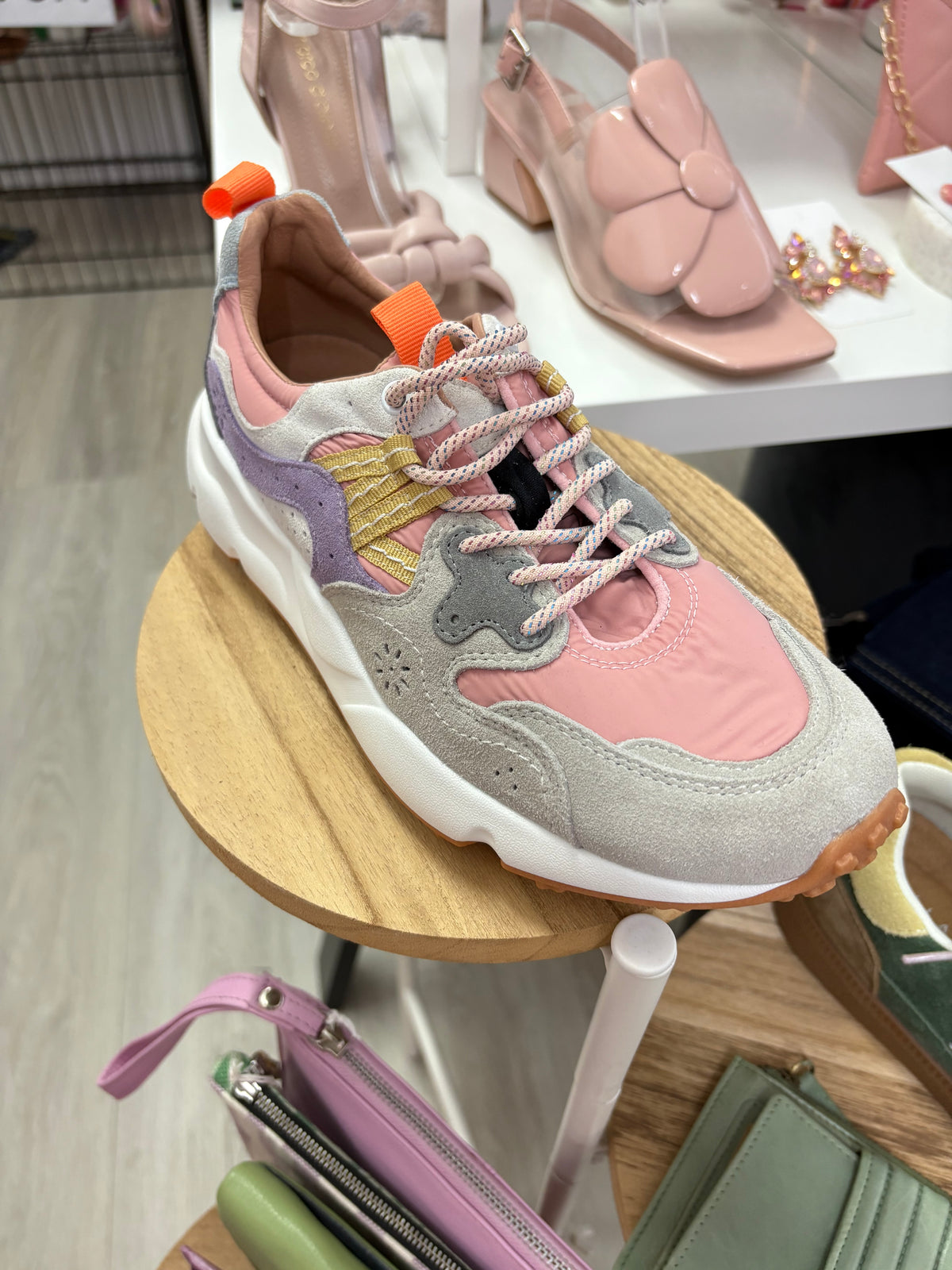 Django & Juliette - Jepcot Pink Multi