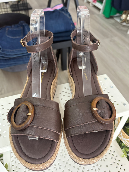 Django & Juliette - ANWEN Choc Leather
